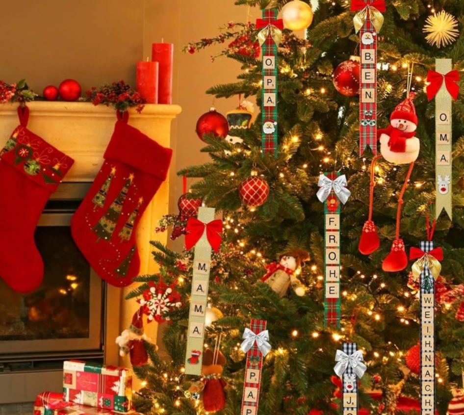 Christmas Tree Ribbon & Gift Decoration Set